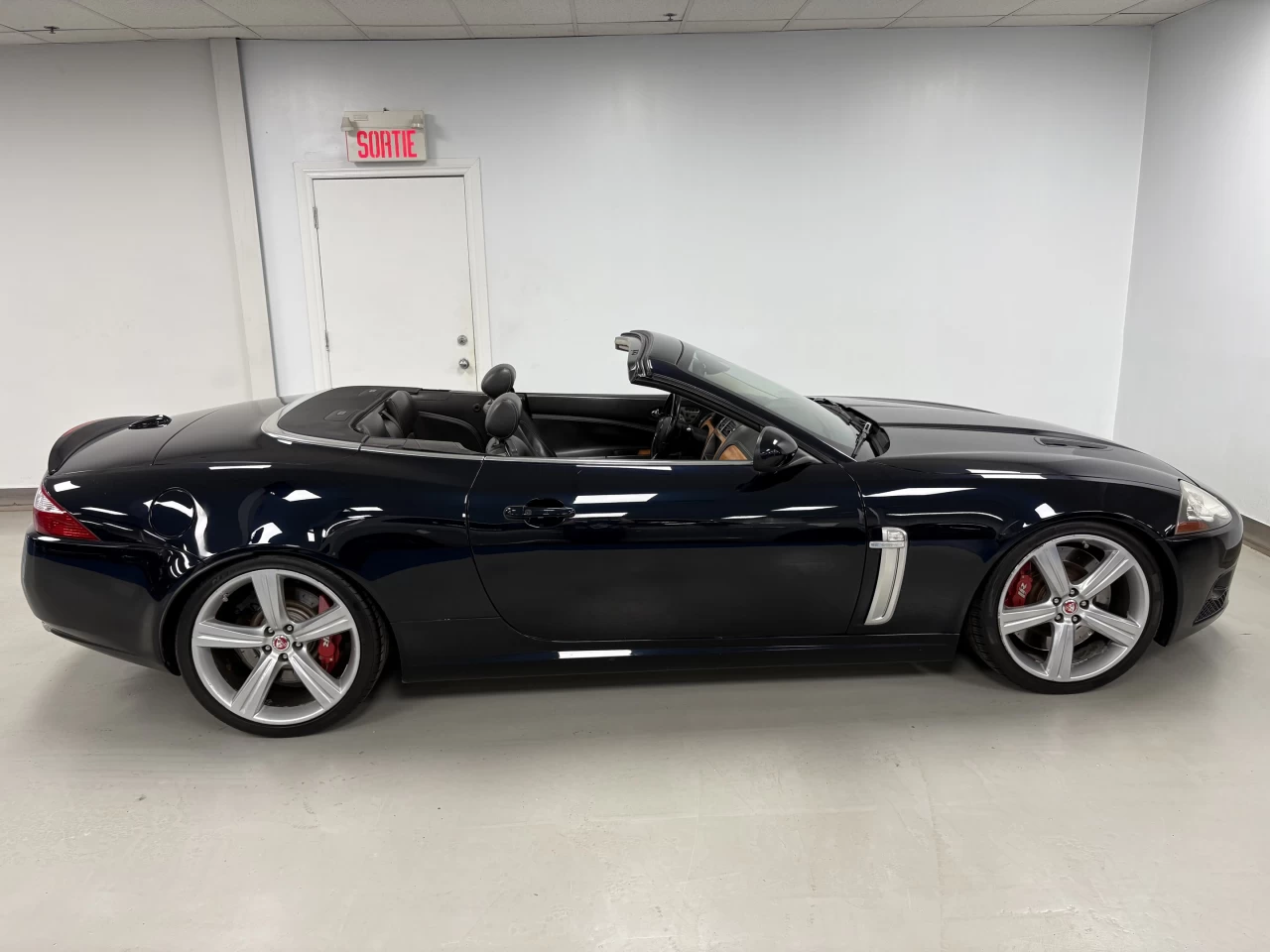 2008 Jaguar XK 2dr Conv XKR Image principale