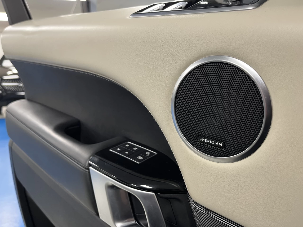 2020 Land Rover Range Rover Sport HST Image principale