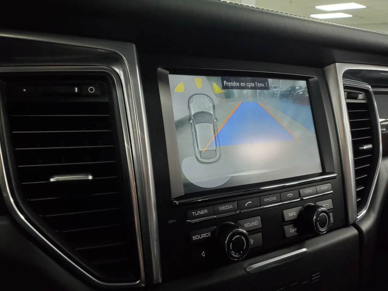 2015 Porsche Macan AWD 4dr Turbo Image principale