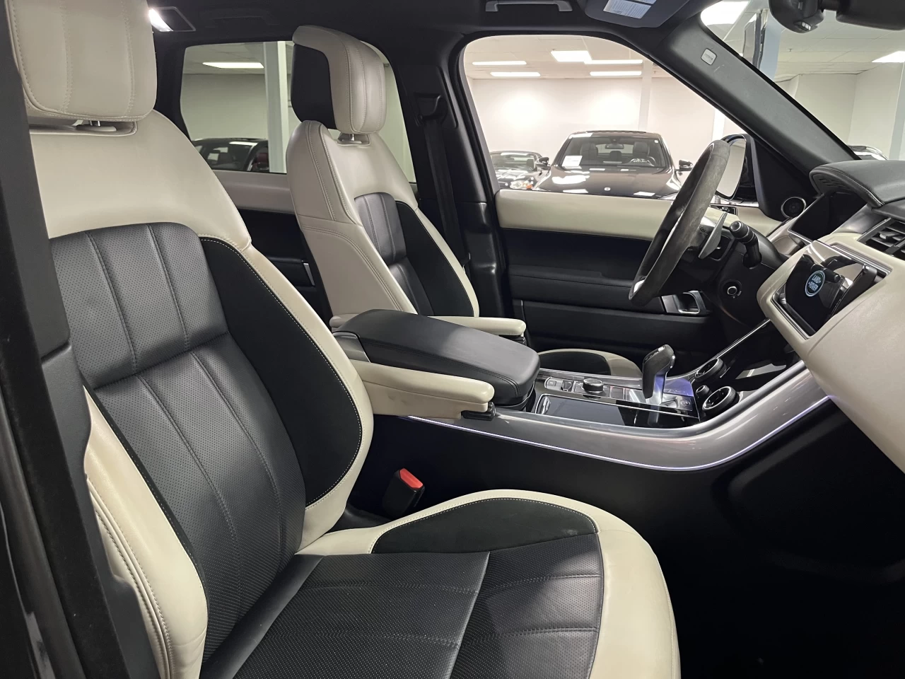 2020 Land Rover Range Rover Sport HST Image principale